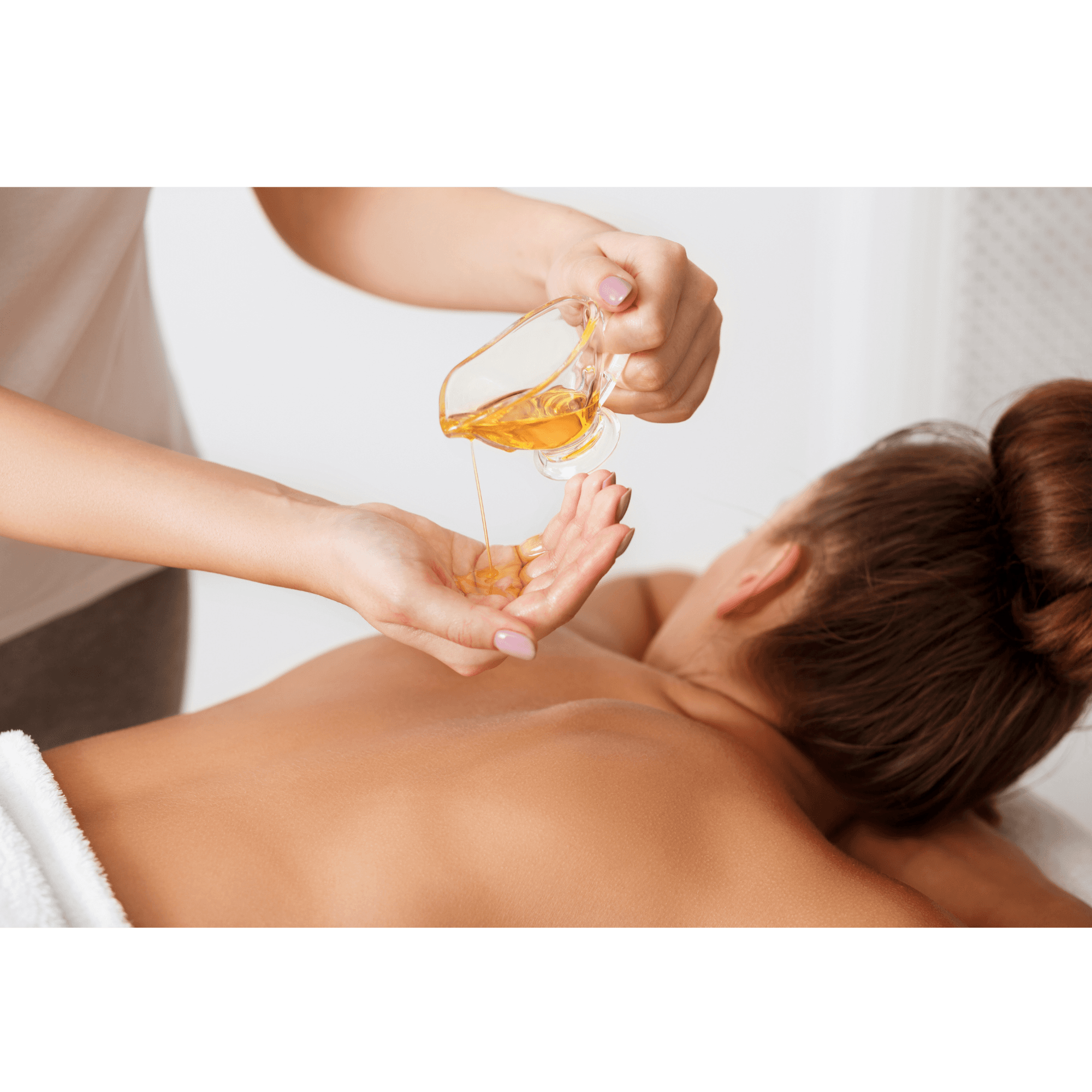 Luomu kuumaöljyhieronta -hieronta Nordic Thai Wellness -salongissa, Hyvinkää
